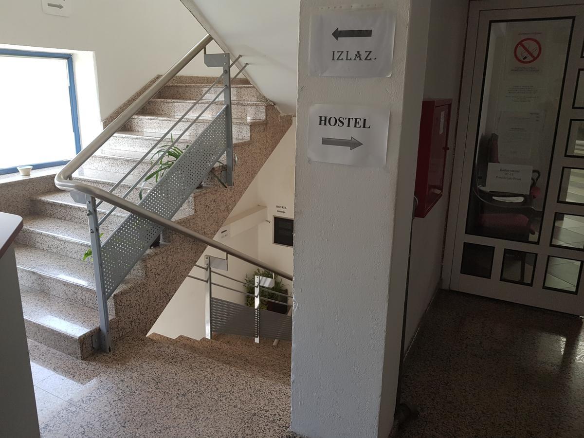 Heater Sleep Nis Hostel Екстериор снимка